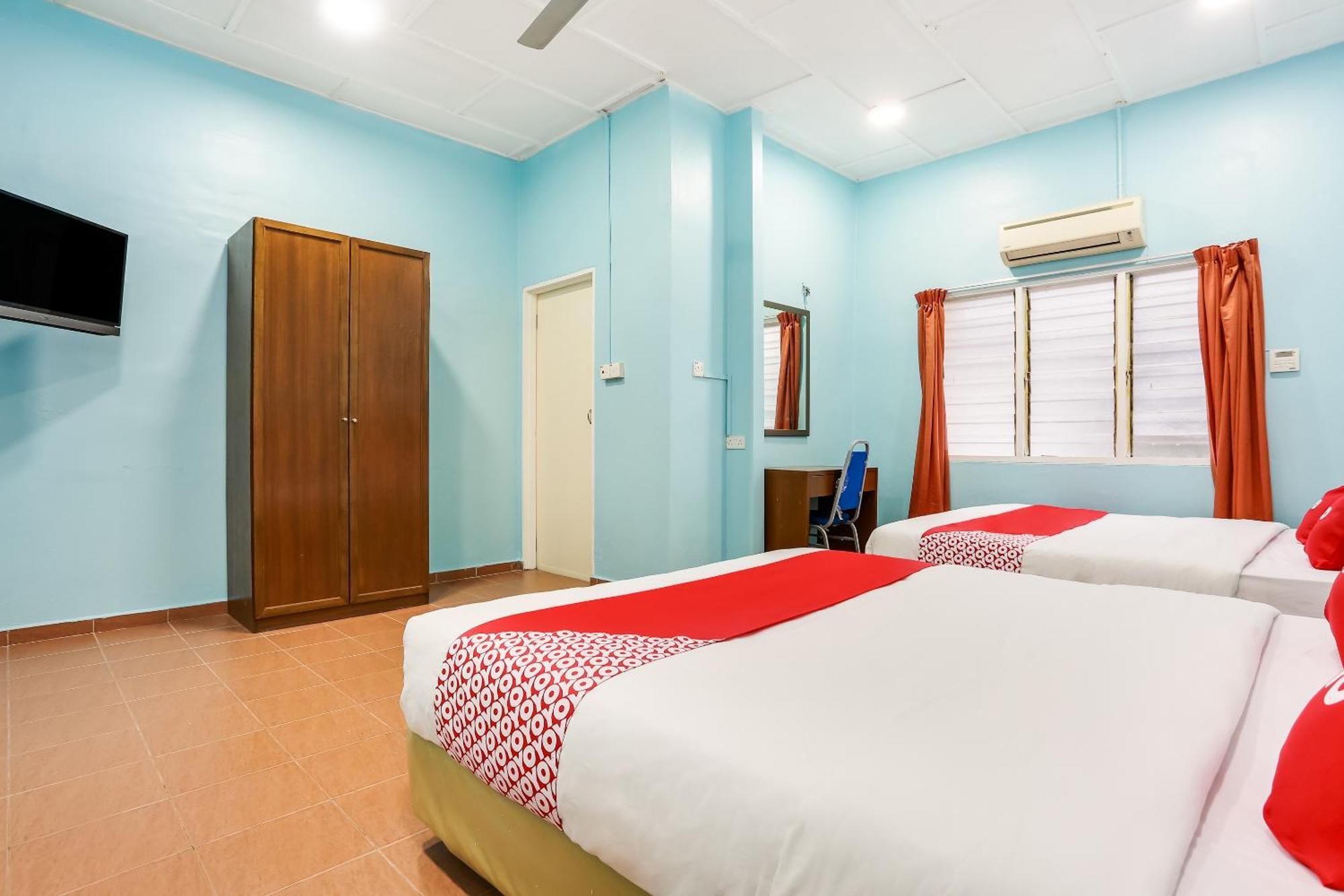 Oyo 44094 Bangi Lanai Hotel Ngoại thất bức ảnh