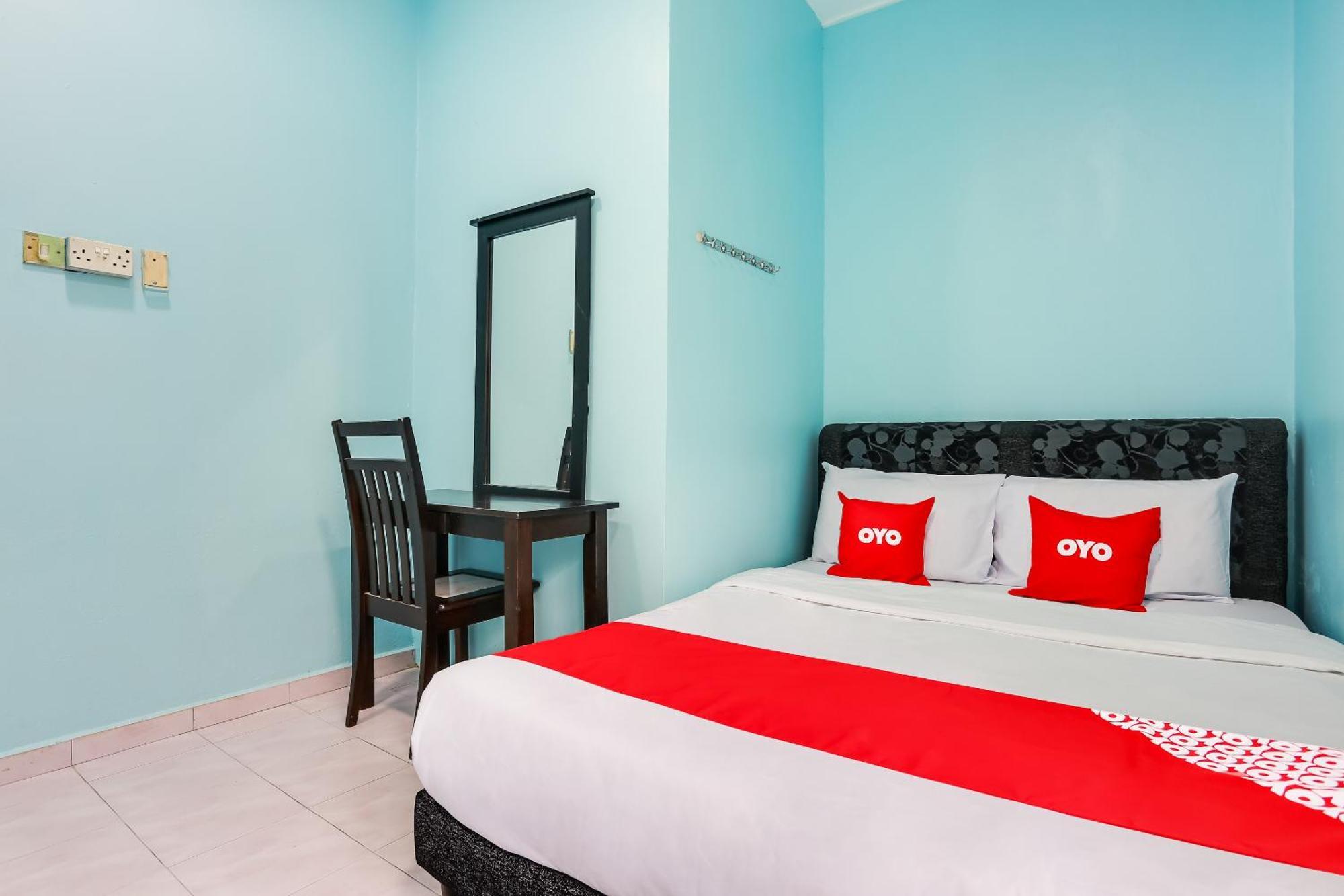 Oyo 44094 Bangi Lanai Hotel Ngoại thất bức ảnh