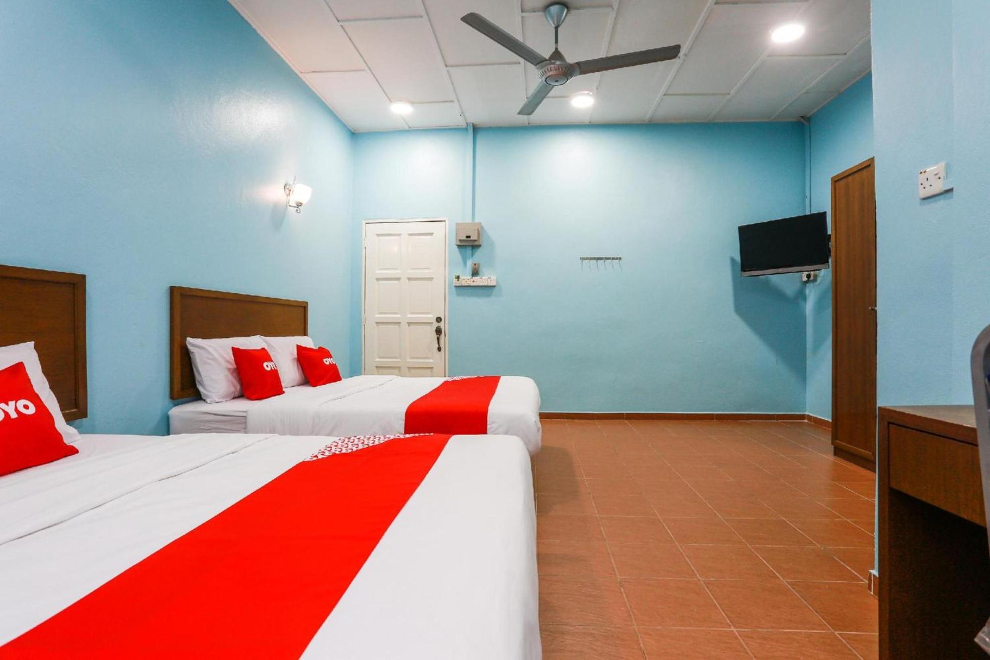 Oyo 44094 Bangi Lanai Hotel Ngoại thất bức ảnh