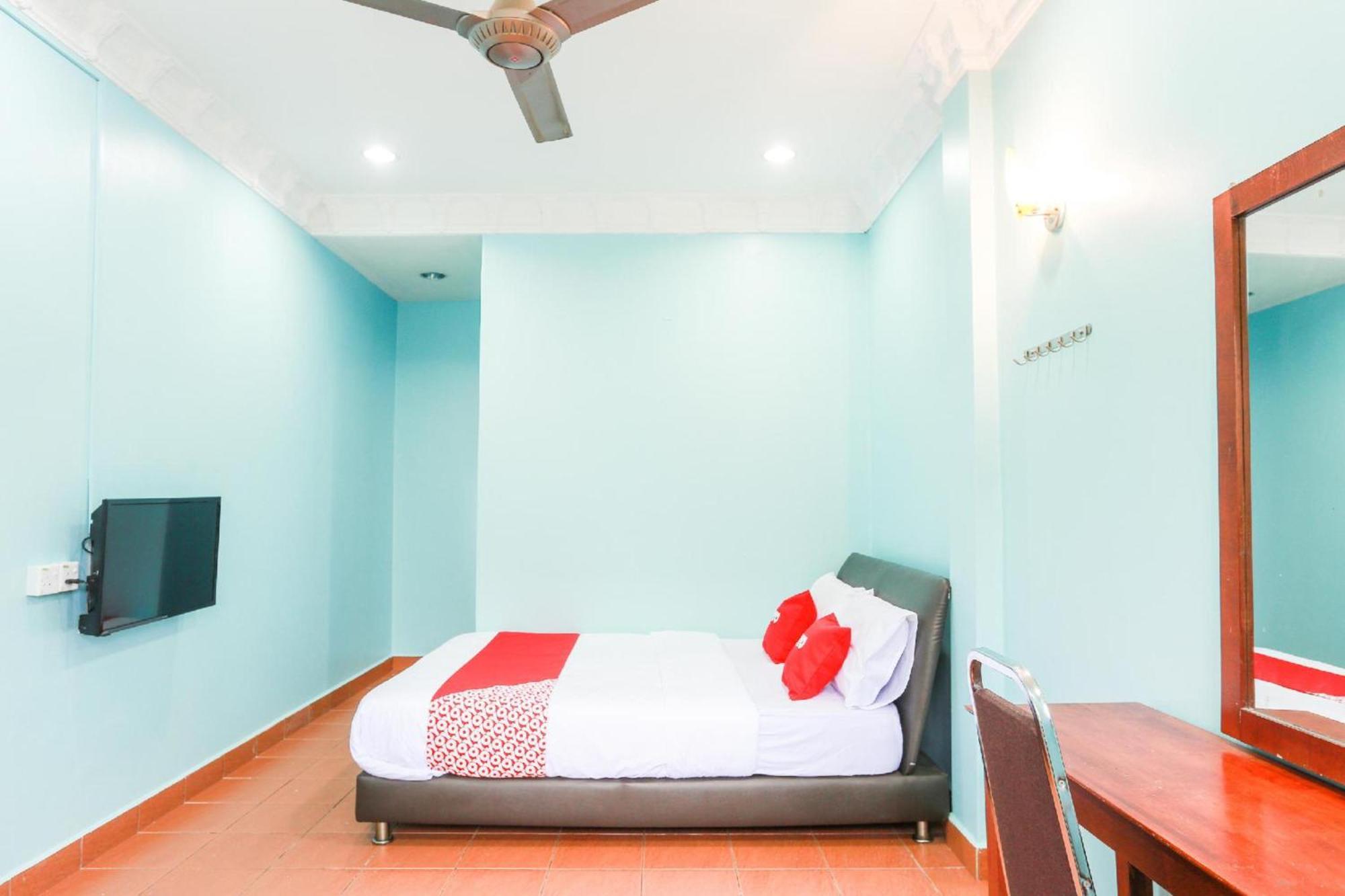 Oyo 44094 Bangi Lanai Hotel Ngoại thất bức ảnh