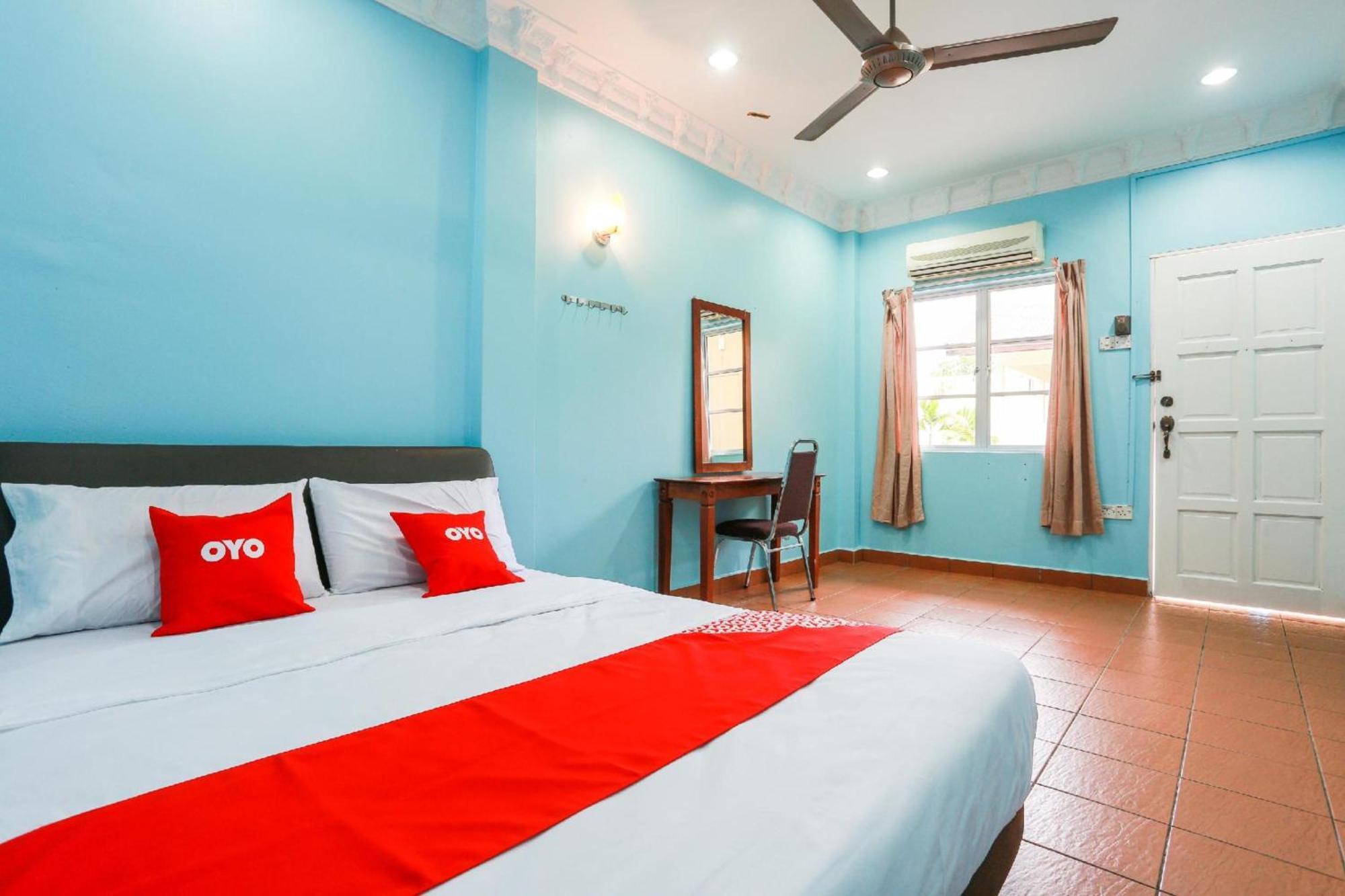 Oyo 44094 Bangi Lanai Hotel Ngoại thất bức ảnh