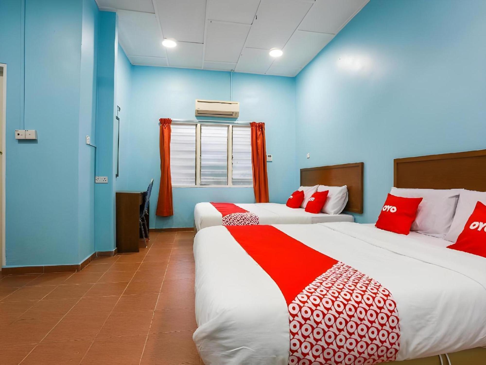Oyo 44094 Bangi Lanai Hotel Ngoại thất bức ảnh