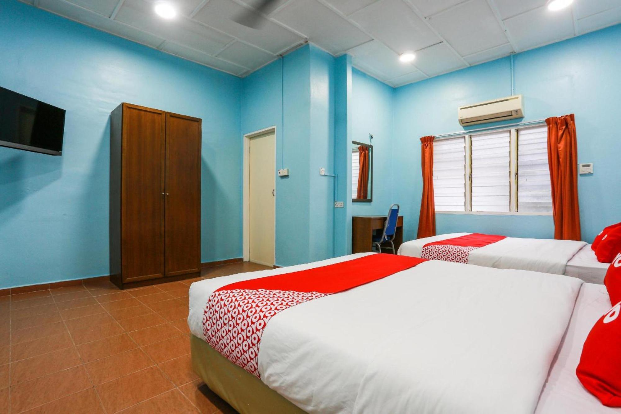 Oyo 44094 Bangi Lanai Hotel Ngoại thất bức ảnh